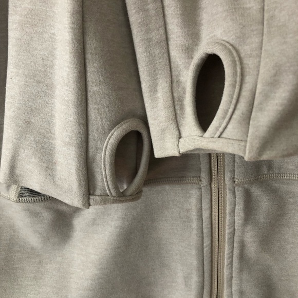 lululemon jacket. Size 10. Great condition - Picture 7 of 7